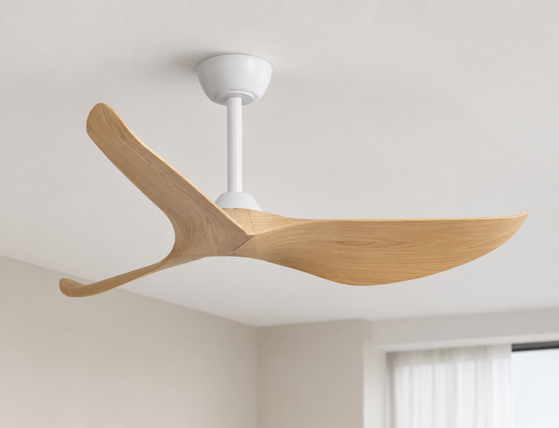 California |132 cm avec Pales Finition Bois Moteur DC Basse Consommation