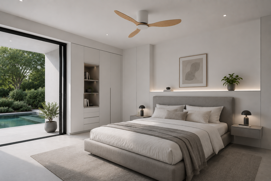 Axiom | Ventilateur moteur DC blanc et bois clair